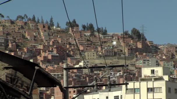 Paz Bolivya Daki Evlerin Üzerinde Yüksek Voltaj Kutbu — Stok video