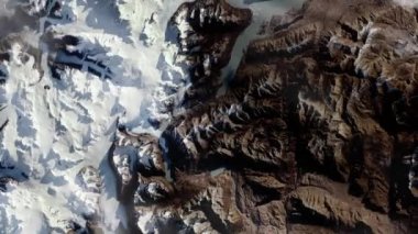Uzaydan gelen Güney Patagonya Buz Sahası. NASA tarafından desteklenen bu videonun elementleri. 