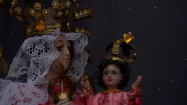 Кильяколло Кочабамба Боливия 2019 Священная Статуя Девы Церкви Сан Ильдефонсо — стоковое видео