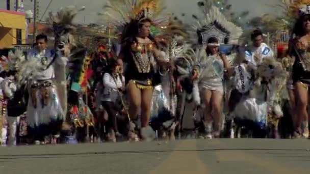 Cochabamba Bolivia 2015年8月14日16日に開催されるウルクーピナ フェスティバルでは ボリビアの女性が踊ります — ストック動画