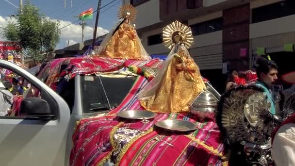 Кочабамба Боливия 2015 Статуи Богородицы Уркупинской Автомобиле Время Фестиваля Уркупина — стоковое видео