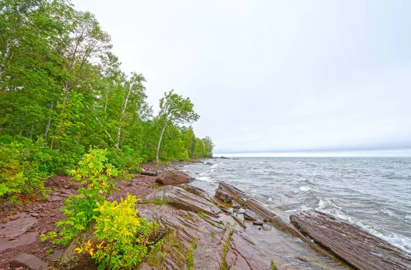 Crashing Waves of a Great Lakes Shore — Stock Photo, Image