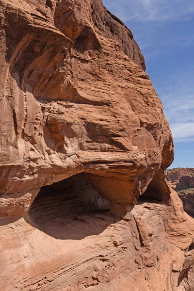 砂岩の隠された洞窟 — ストック写真