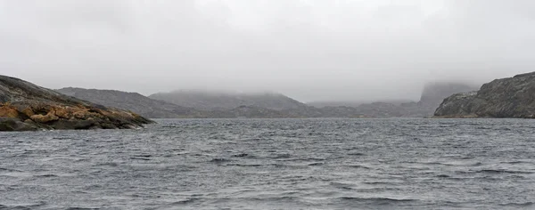 Fog and Mist on Barren Islands in the High Arctic — Stock Photo, Image