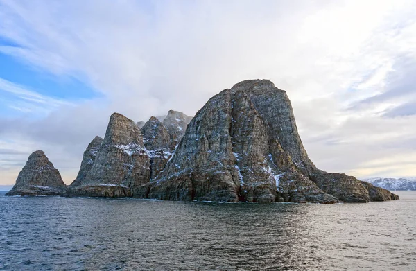 Dramatic Island in the High Arctic — Stock Photo, Image