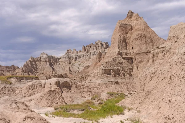 Rain Clouds Over the Badlands — Stock Photo, Image