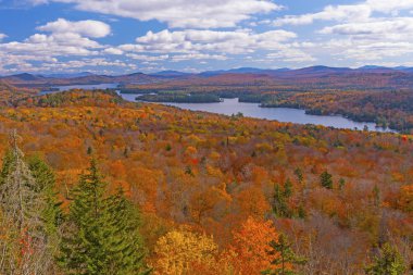 Adirondacks 'ta Sonbahar Renkleri