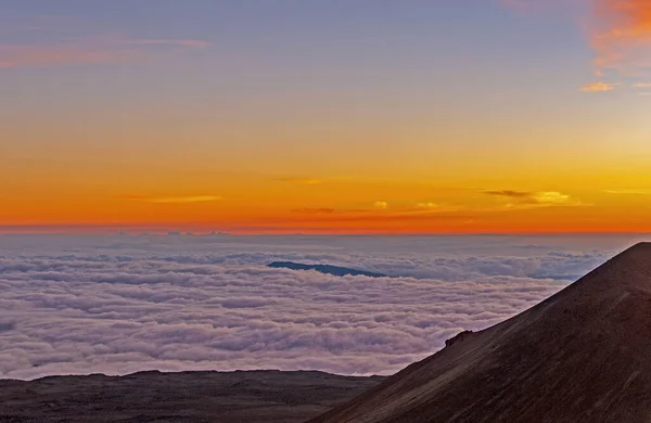 Západ Slunce Nad Mraky Vysokých Horách Mauna Kea Havaji — Stock fotografie