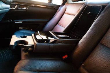 İç (Designo) kullanılan Mercedes-Benz S-Class S350 uzun (W221