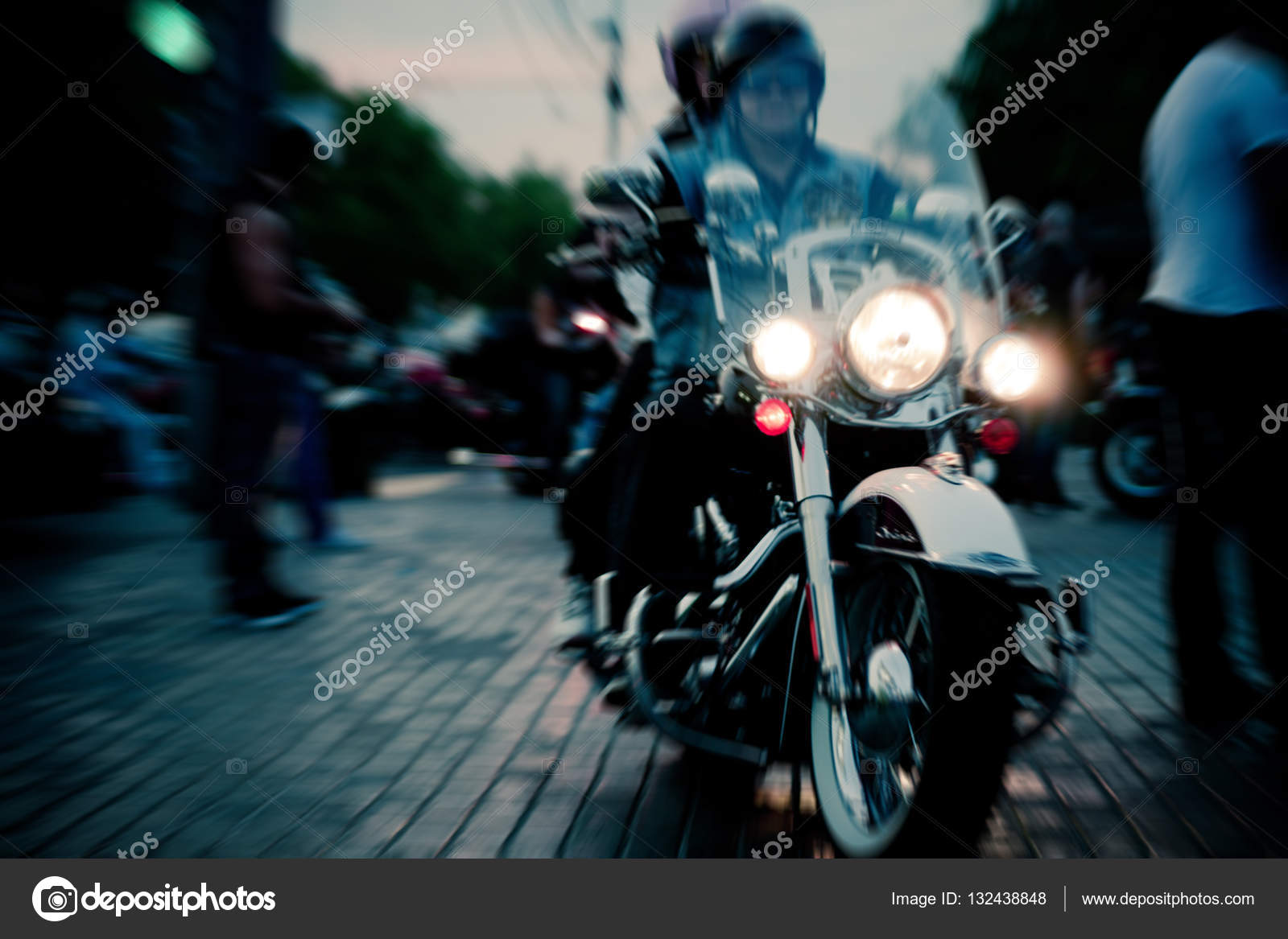 can bikers ride on sidewalks