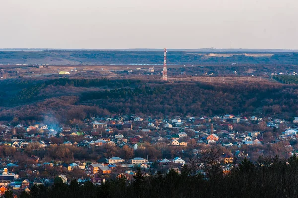 Uitzicht over de stad Pyatigorsk uit de heuveltop — Stockfoto