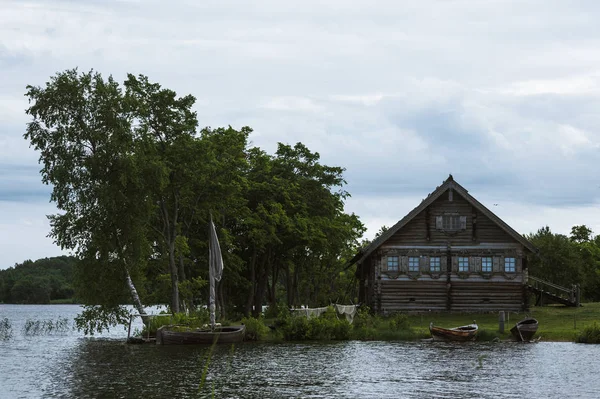 Isla Kizhi, Rusia. Antigua arquitectura religiosa de madera —  Fotos de Stock