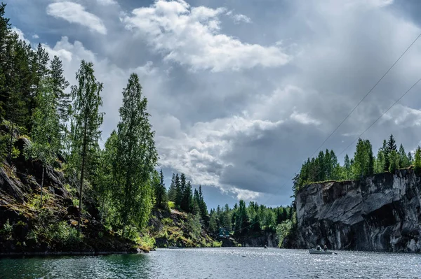 Ünlü güzel Mermer Ocağı Ruskeala