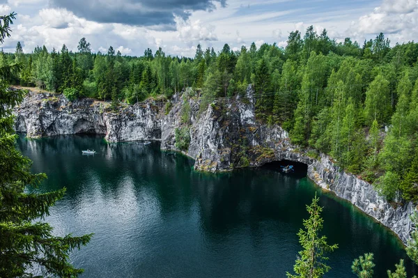 Ünlü güzel Mermer Ocağı Ruskeala