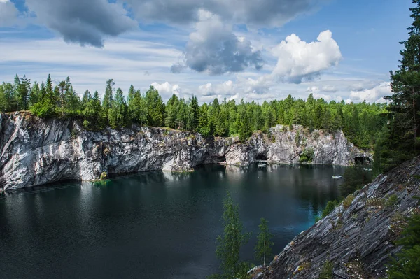 Ünlü güzel Mermer Ocağı Ruskeala