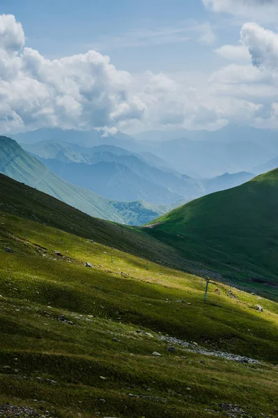 View on ski resort Gudauri in summer. The Republic Of Georgia — Stock Photo, Image