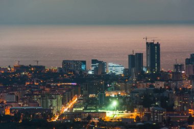 Gece Kasabası Batum, Modern Şehir Mimarisi