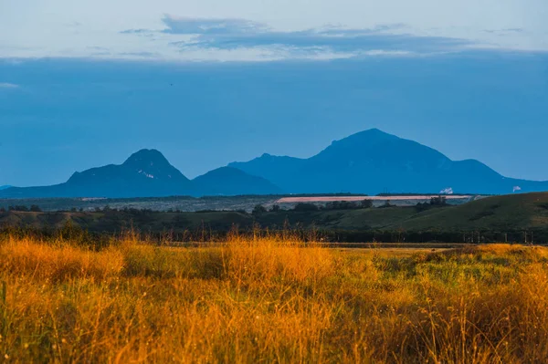 Vista do monte Beshtau em Mineral Whater — Fotografia de Stock