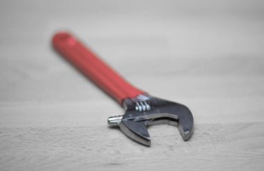 ayarlanabilir anahtarı