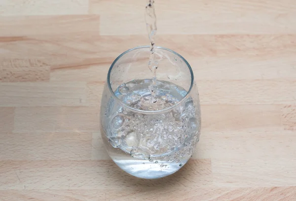 Wasser im Glas — Stockfoto