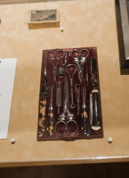 Instrumentos médicos antiguos — Foto de Stock
