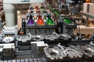 Büyük metal oyuncak imalat makinesi bir fabrika
