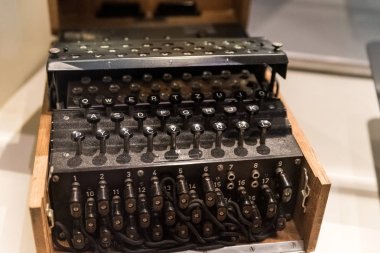 Enygma şifreleme makineden İkinci Dünya Savaşı