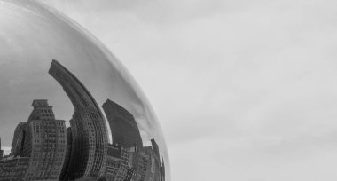 Bir Chicago fasulye Cloud Gate Chicago binalarda yansıması