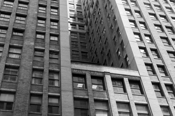 Velké mrakodrapy na ulicích Chicago Downtown — Stock fotografie
