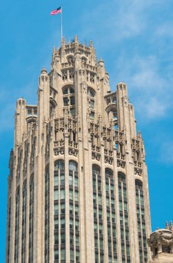 Chicago Downtown bir sokakta büyük bina