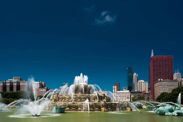 Fonte grande em Millennium Park, Chicago Downtown — Fotografia de Stock