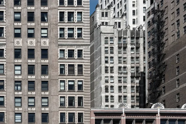 Parede de edifício em uma rua no centro de Chicago — Fotografia de Stock