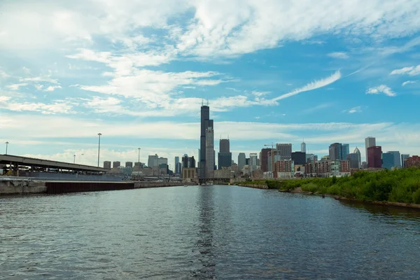 Chicago Downtown skyline view a hajóról — Stock Fotó