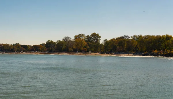 Vista al parque Evanston desde la playa del Lago Michigan — Foto de Stock