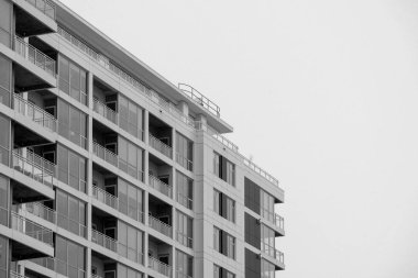 Madison, Wisconsin bir sokakta büyük bina