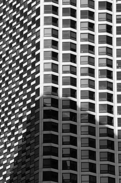 Grande Edifício Centro Chicago Vista Uma Rua — Fotografia de Stock