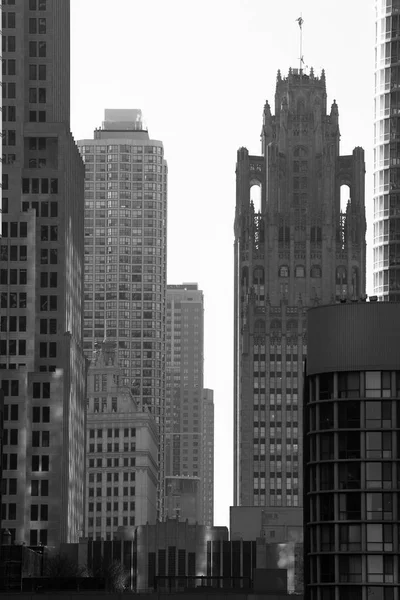 Gran Edificio Chicago Vista Del Centro Desde Una Calle — Foto de Stock