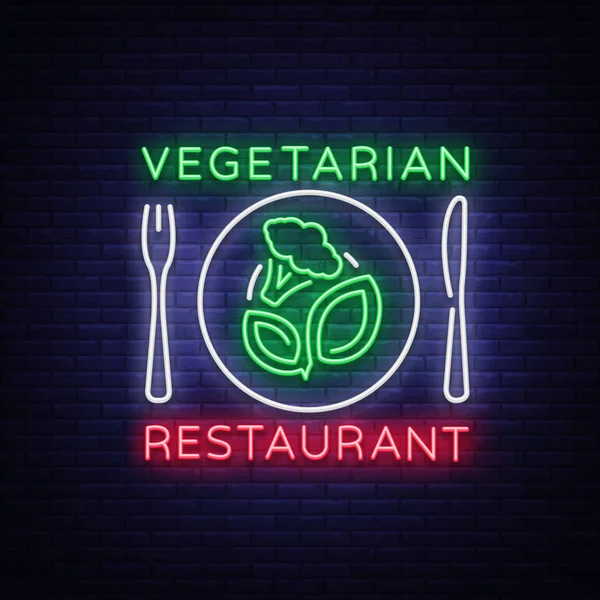 素食餐厅徽标。霓虹灯标志, 纯素符号, 明亮发光标志, 霓虹夜广告主题素食, 健康有机食品, 蔬菜, 水果。矢量插图 — 图库矢量图片