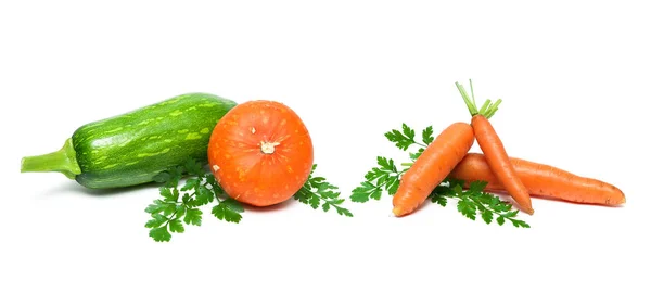 Zanahoria, calabaza y calabacín sobre un fondo blanco —  Fotos de Stock
