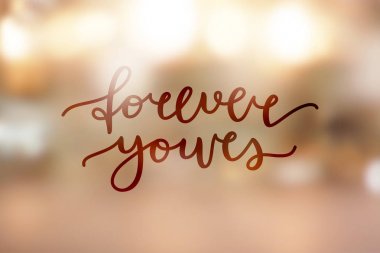 altın arka plan bulanık üzerinde yazı