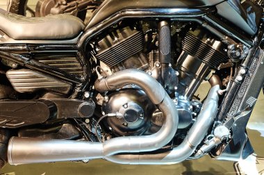 Krom motosiklet motoru