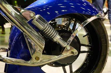 Motosiklet ön tekerlek