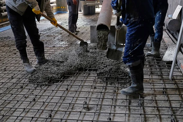 Menuang lempengan beton — Stok Foto