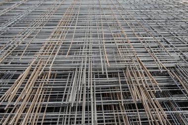 Palet üzerinde metal mesh