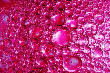 Su damlalarından gelen renkli arkaplan