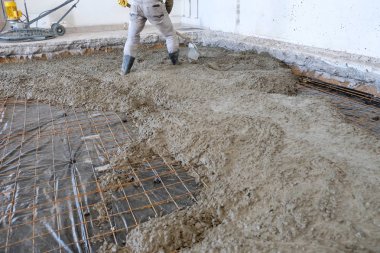 dökülen beton levha