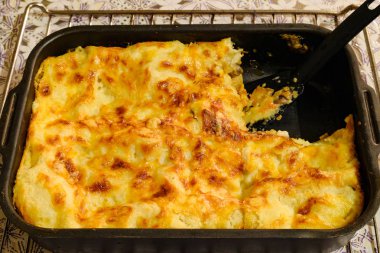 ev pişmiş lazanya