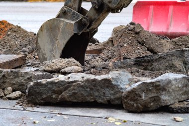 tarak yol asfalt kaldırır