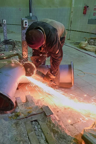 Costruttore taglia macchina di taglio metallo — Foto Stock