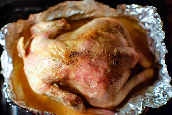 Ayam panggang dalam oven — Stok Foto
